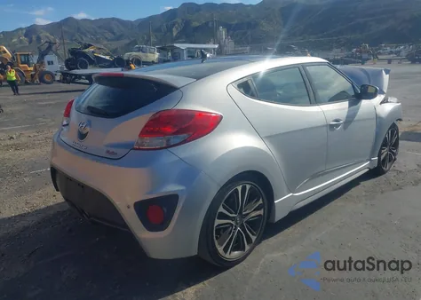2016 Hyundai Veloster Turbo z USA, uszkodzony, nr VIN KMHTC6AE0GU258096